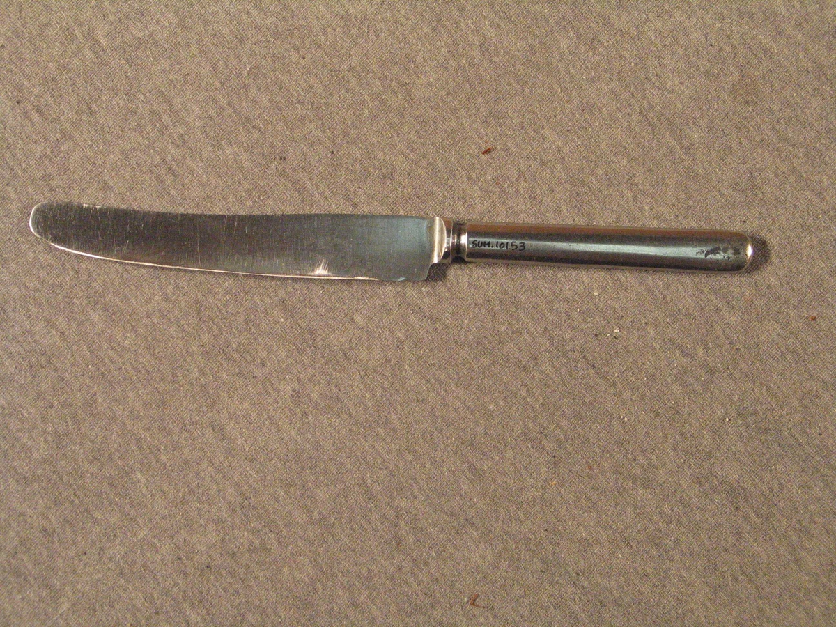 Bordkniv i stål