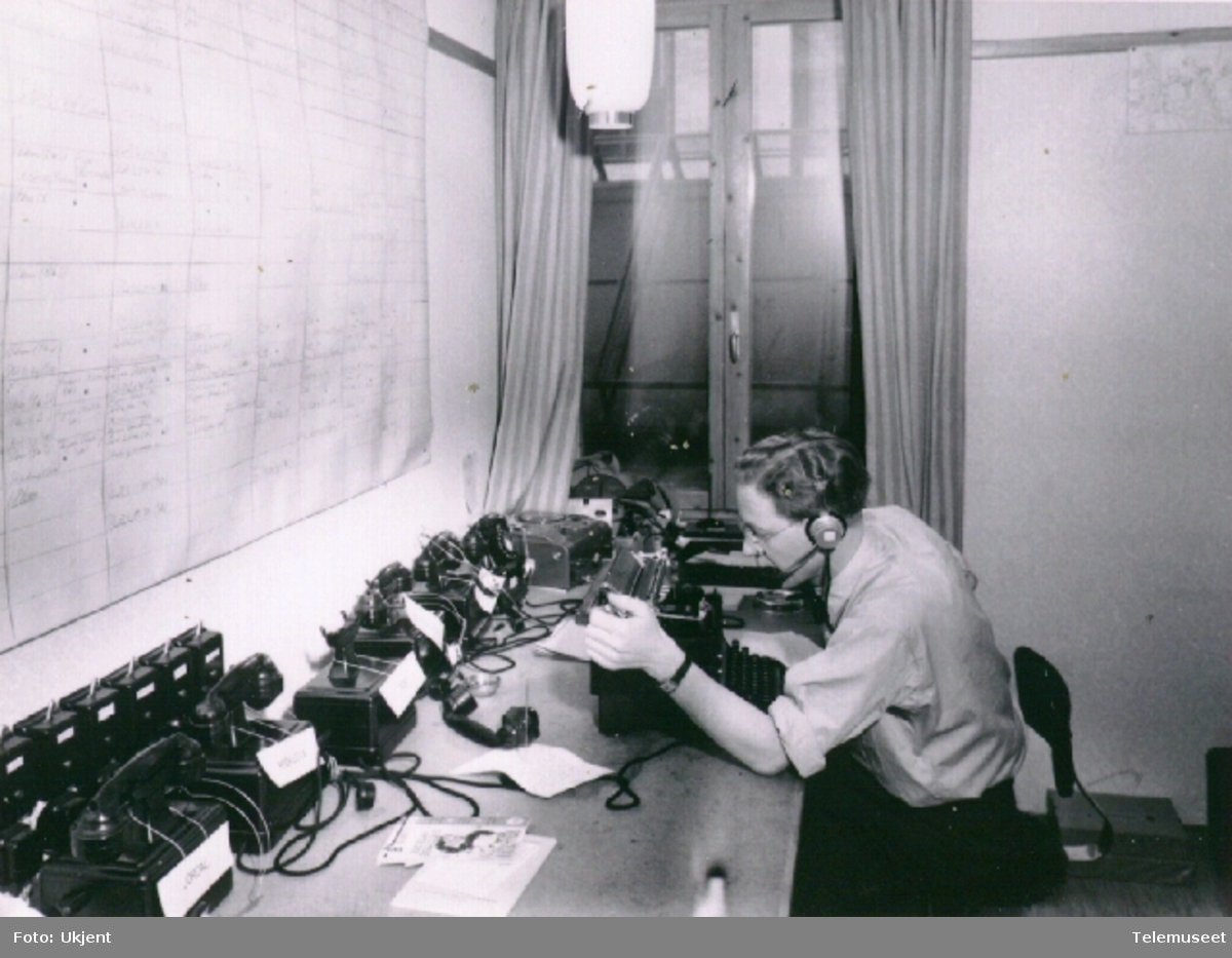 Olympiske leker 1952, telefonapparater, telefonkiosker 