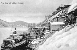 Kvartsbruddet Tinnoset, ved kai ligger trefergen Tinnsjø og 