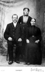 Otelius, kona Hansine og  datteren Jenny Torstad