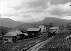 Gaarden Klaape. Vestre Gausdal. 16.06.1905. Bolighus, uthus,