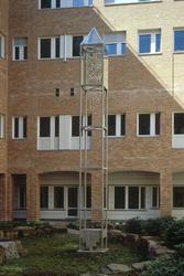 Dugg for sol og måne [Skulptur / 3Darbeid / objekt]