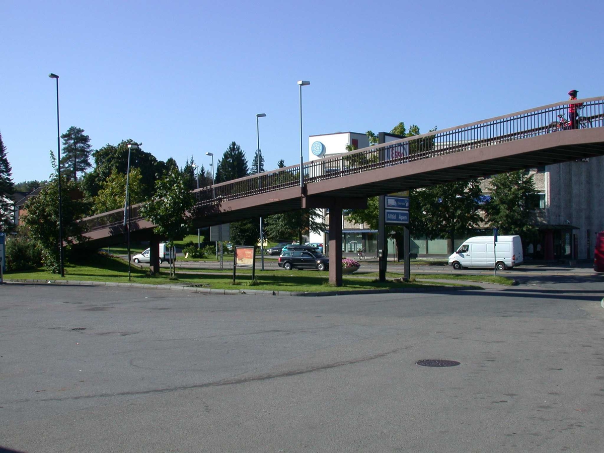 Gang- og sykkelbroen i Solheimskrysset.
Fotovinkel: SV