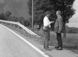 Ved Nesset Prestegård og Blakkens grav.