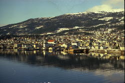 Molde sentrum med fergekaia.