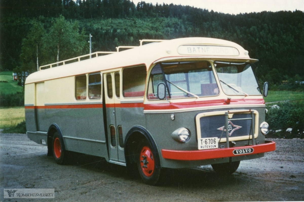 T-6706 var en Volvo B705 kombinertbuss med 13 sitteplasser, 1962-modell, som ble kjøpt ny av Batnfjord Auto. Den ble innkjøpt til Bergsøyruta, Bergsøy-Kristiansund. Bussen gikk i denne ruta til 1973 da den ble vraket etter store brannskader. Fra 01.01.1973 var Batnfjord Auto innlemmet i Aarø-Batnfjord-Kleive Auto (seinere kjent som Molde Bilruter)..(fra Oddbjørn Skjørsæter sine samlinger i Romsdalsarkivet)