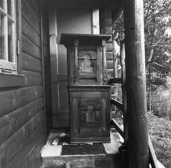 Skap fra Tjelle, eies av Lars Horsgård og oppbevares på hans