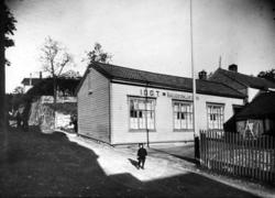 "33."Nye Kirkebakken" med losje Broderkjædens hus, senere Sæ