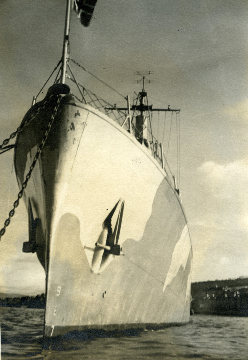 Album Ubåtjager King Haakon VII 1942-1946
Rothesay våren 1943.