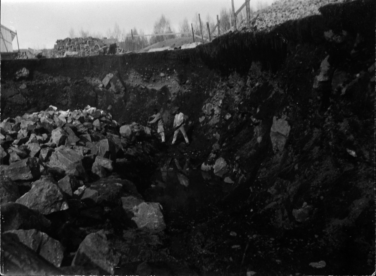 Moelven Cellulose, utgraving av fabrikktomta, 1907-08.