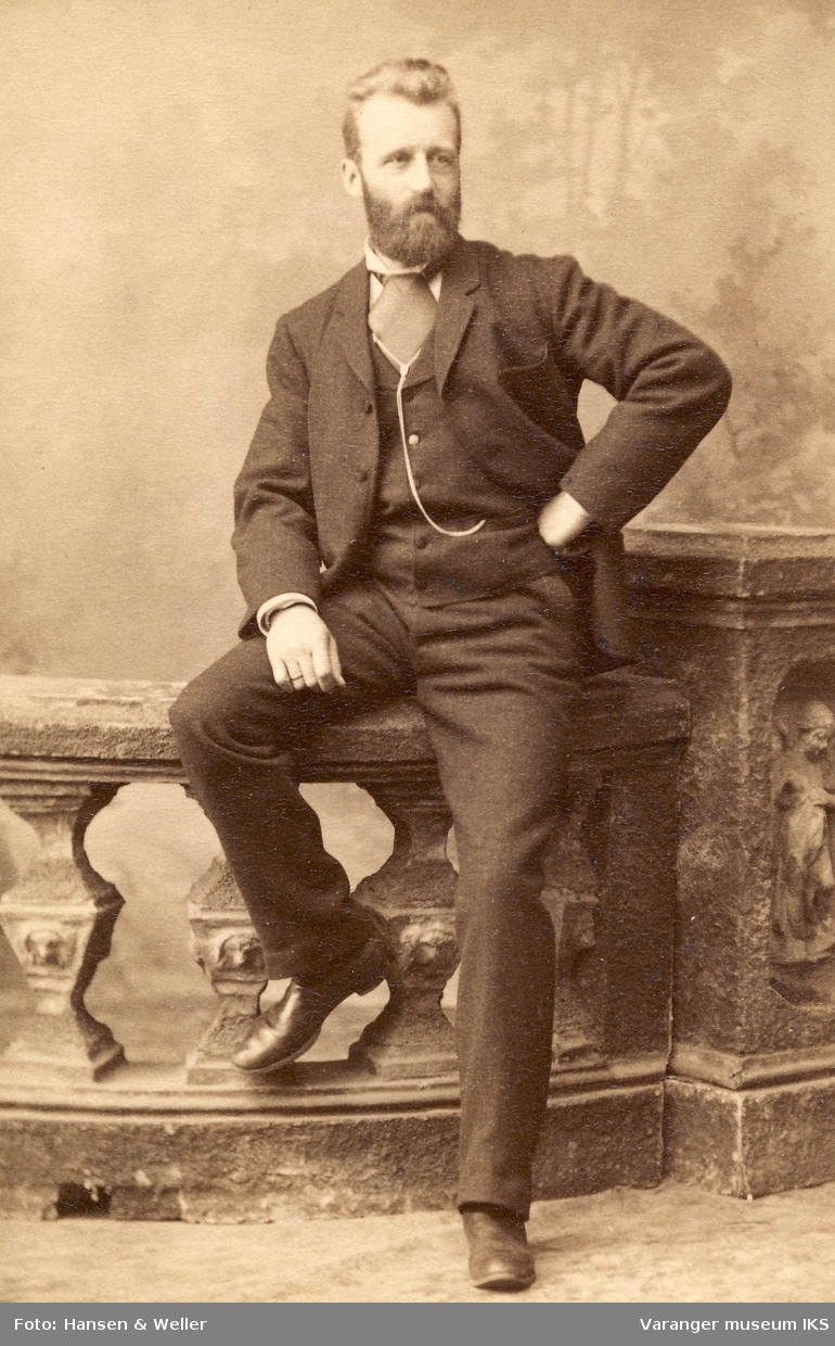 Hans Fredrik Esbensen 1890.