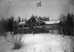 Ringsaker, Furnes, Sportsstua på Alhaug, oppført av Peder La