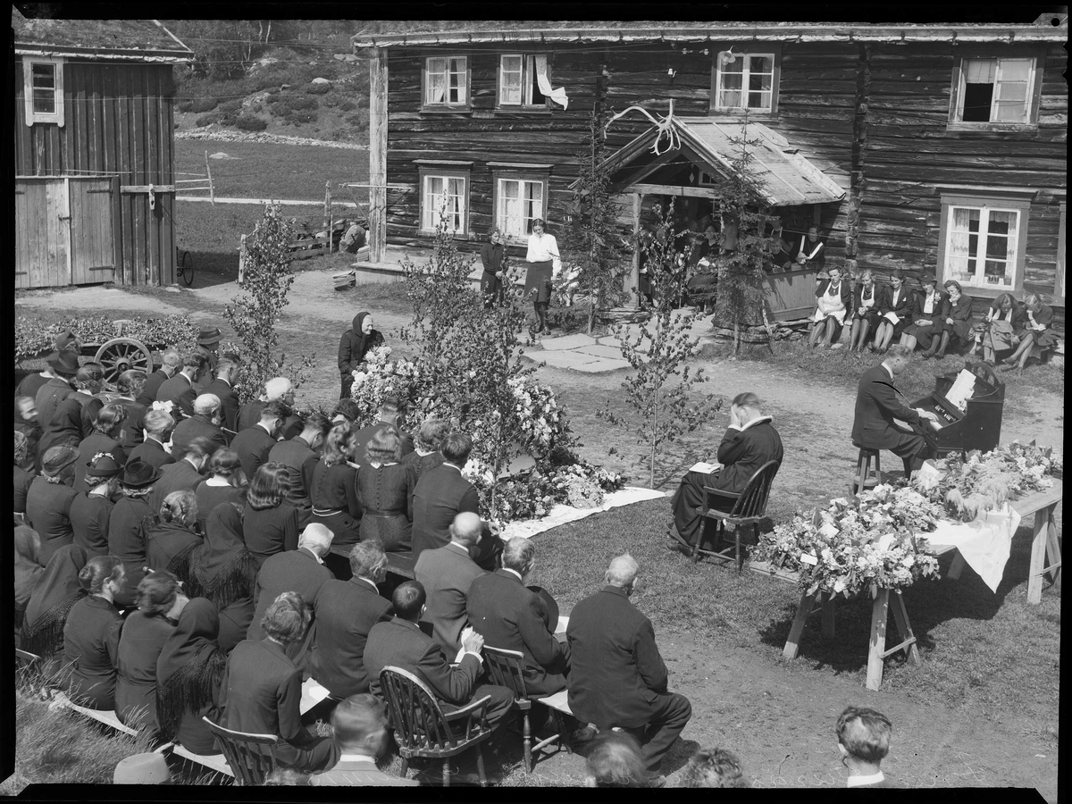Begravelse på Glåmos