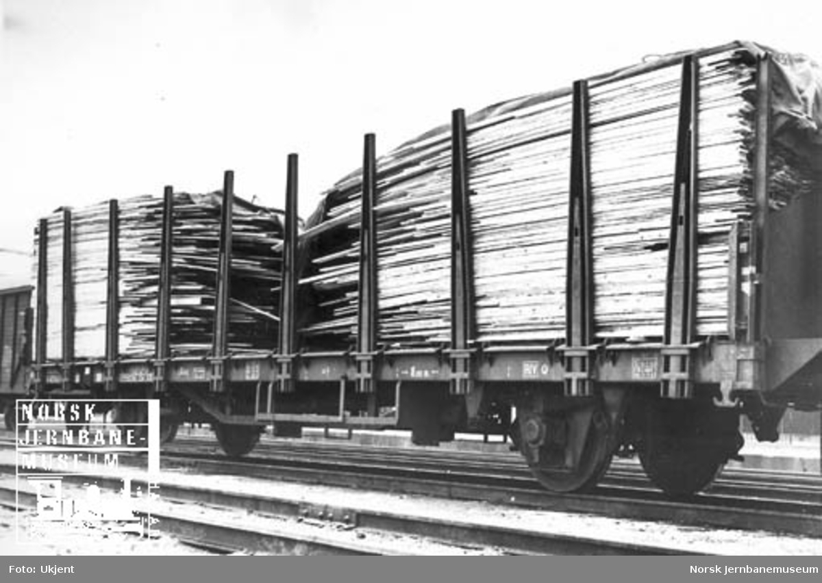 NSB plattformvogn litra Tl5 nr. 62060 lastet med plank