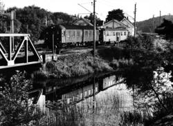 Lokaltog Sarpsborg-Moss med motorvognsett type 65 ved Onsøy 