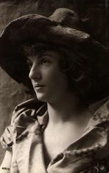 Postkort. Julehilsen og bursdagshilsen. Foto. Svart/hvitt.
